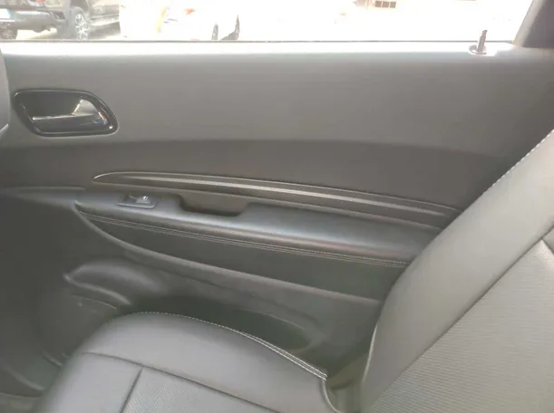 Car image 33