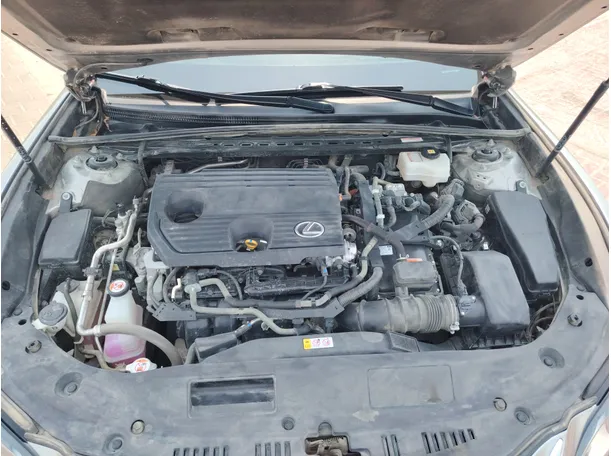 Car image 33
