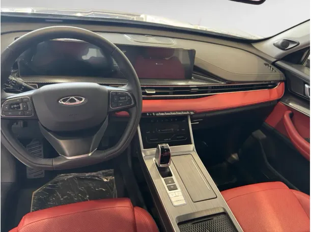 Car image 8