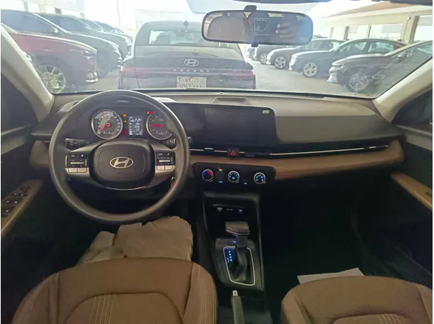 Car image 26