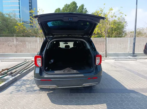 Car image 29