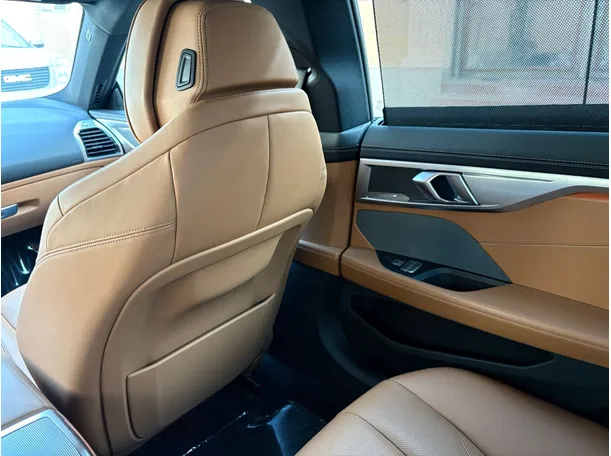 Car image 31
