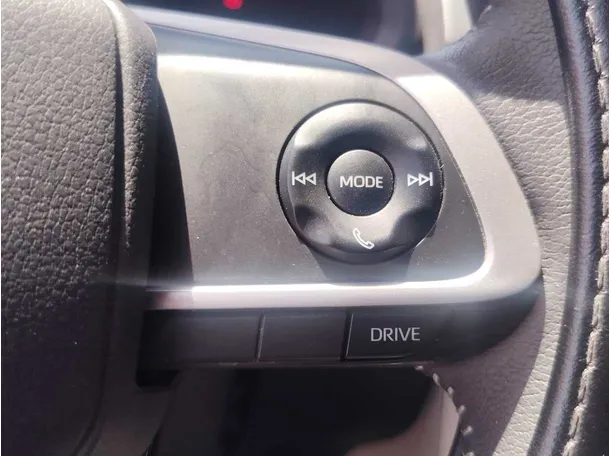 Car image 27