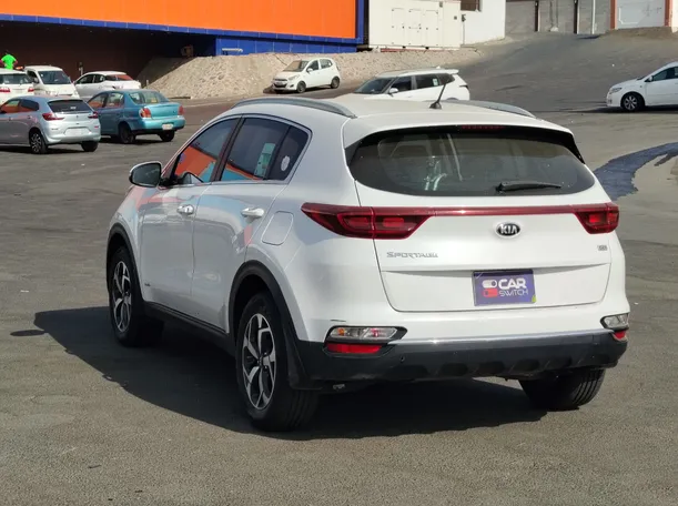 Car image 7
