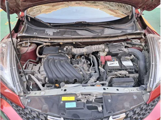 Car image 19