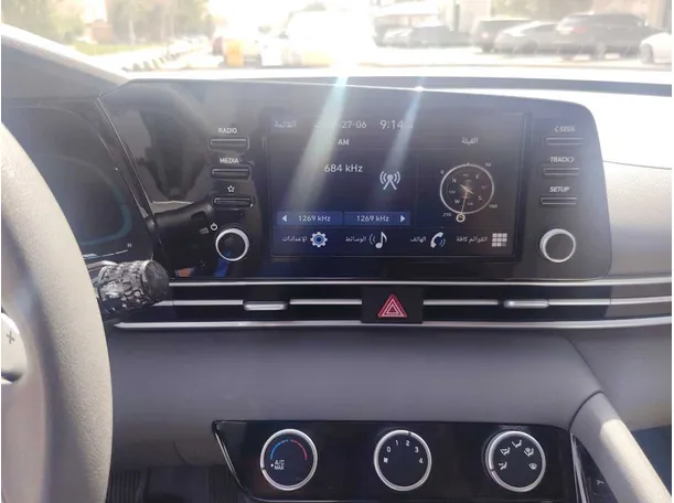 Car image 18
