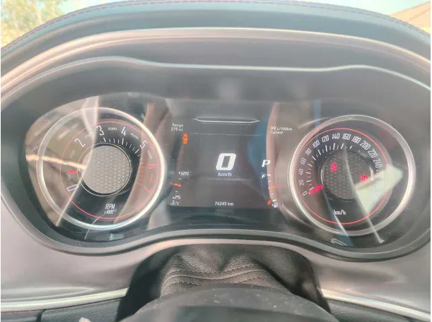 Car image 26