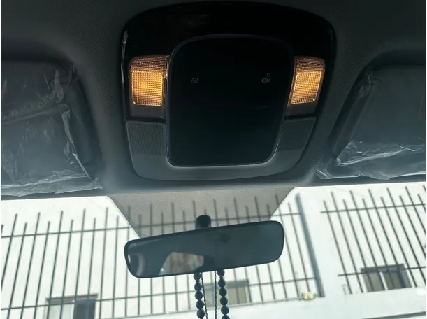 Car image 24