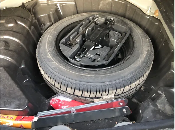 Car image 20