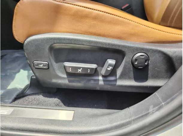Car image 41