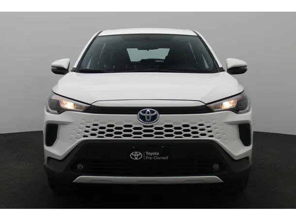 Car image 11
