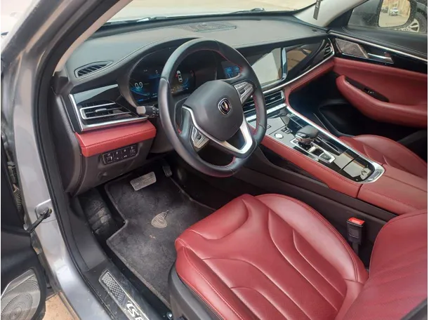 Car image 13