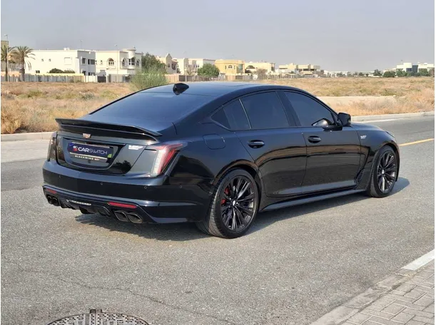 Car image 5