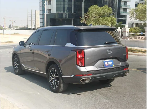 Car image 7