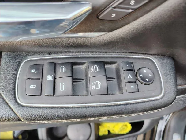 Car image 41