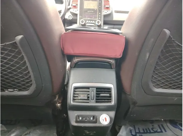 Car image 26