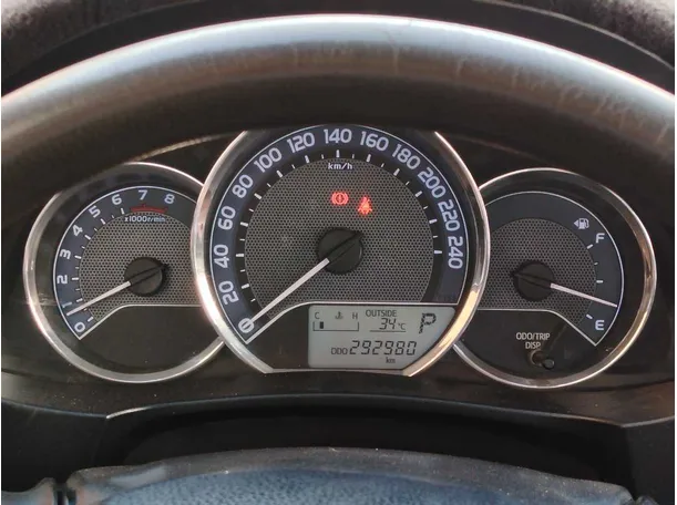 Car image 19
