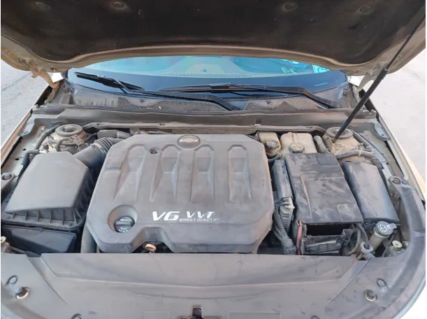 Car image 24