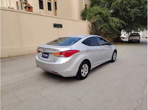 Car image 5