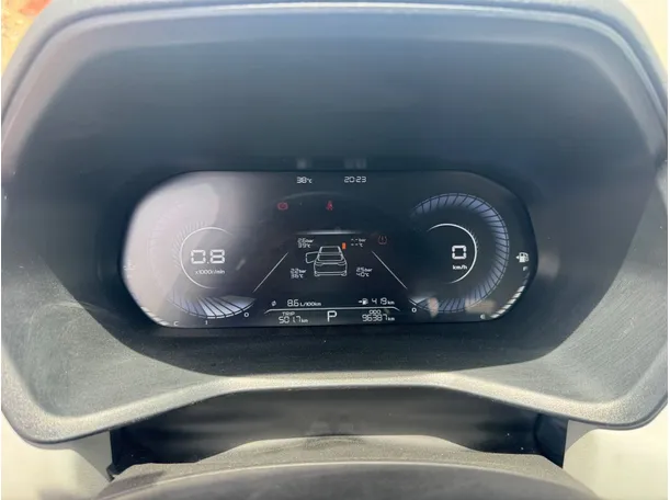 Car image 11