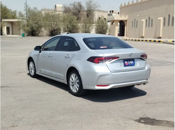 Car image 7