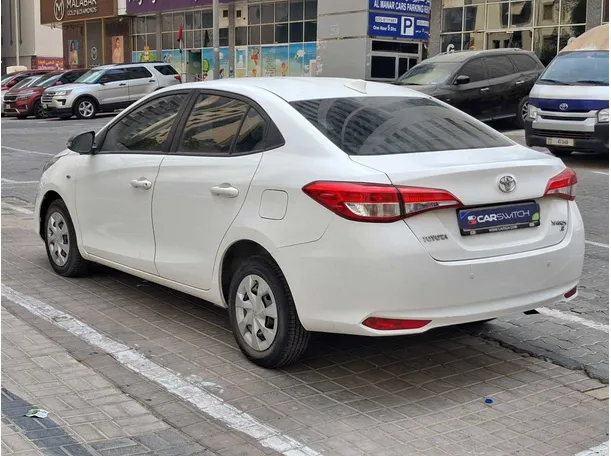 Car image 5
