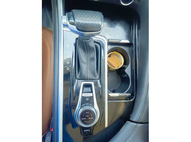 Car image 22