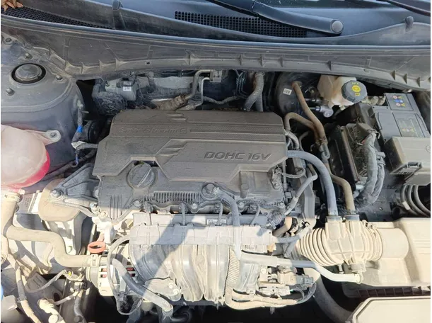 Car image 35