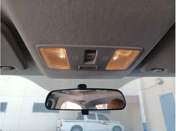 Car image 20