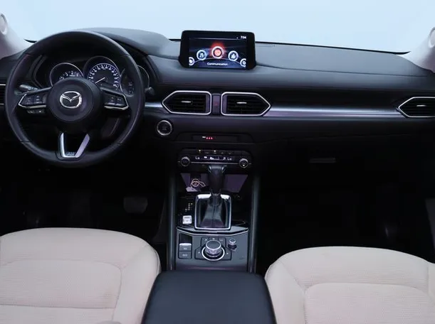 Car image 14