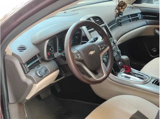 Car image 13