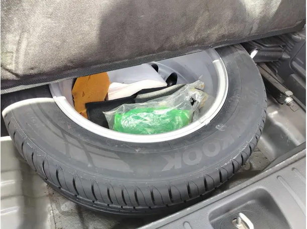 Car image 43