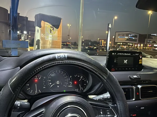 Car image 8