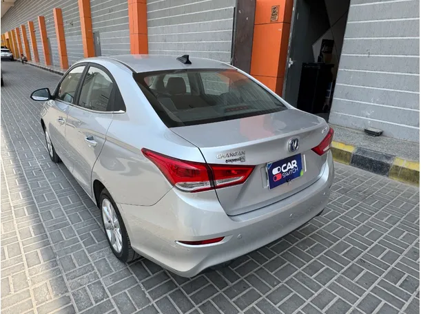 Car image 7