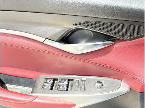 Car image 23