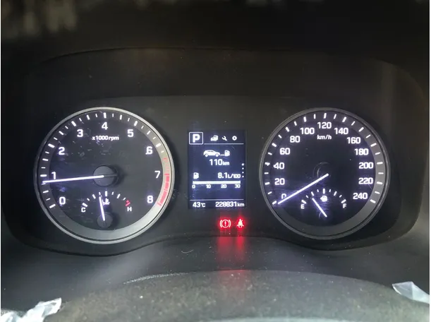 Car image 20