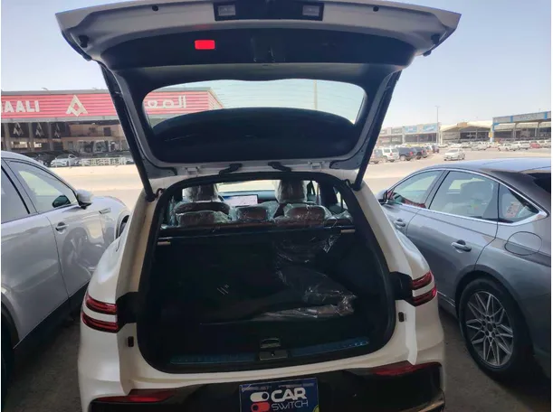 Car image 33