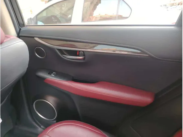 Car image 33