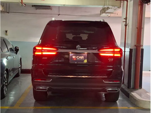 Car image 6