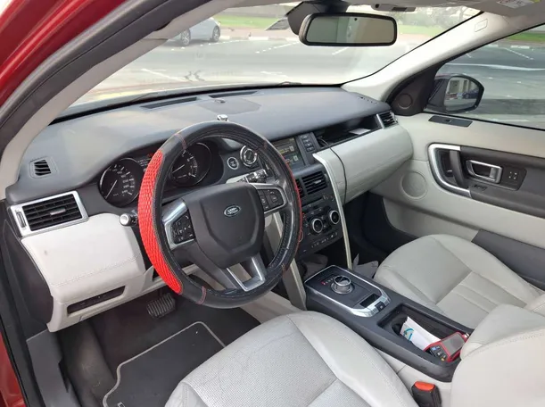 Car image 11