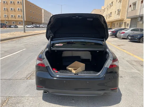 Car image 22