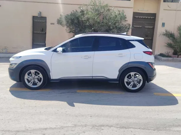 Car image 8