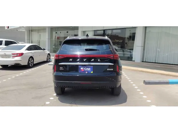Car image 6