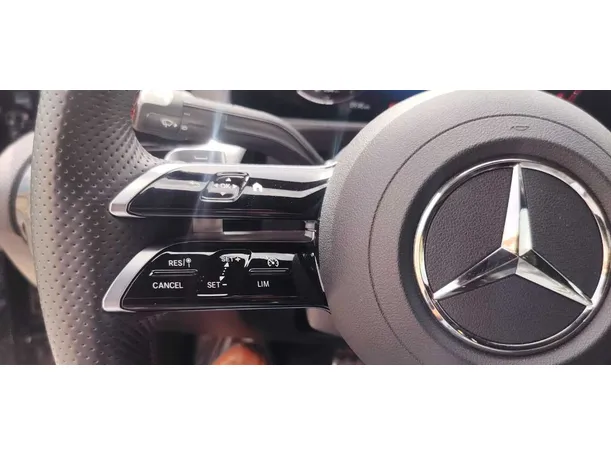 Car image 34