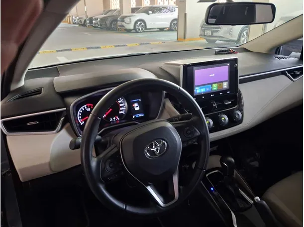Car image 11