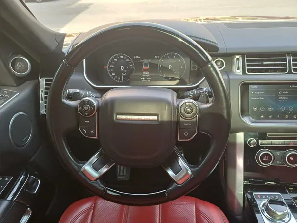 Car image 17