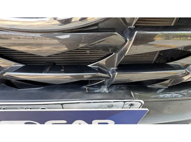 Car image 27