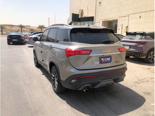 Car image 7