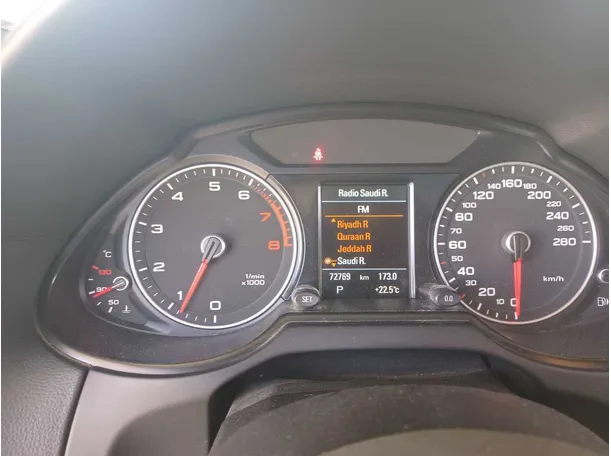 Car image 20