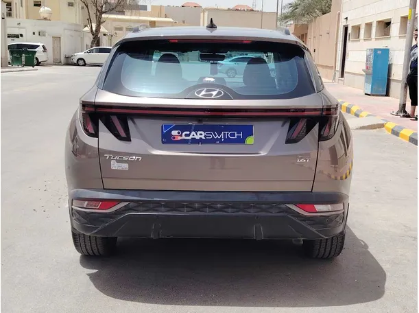 Car image 6